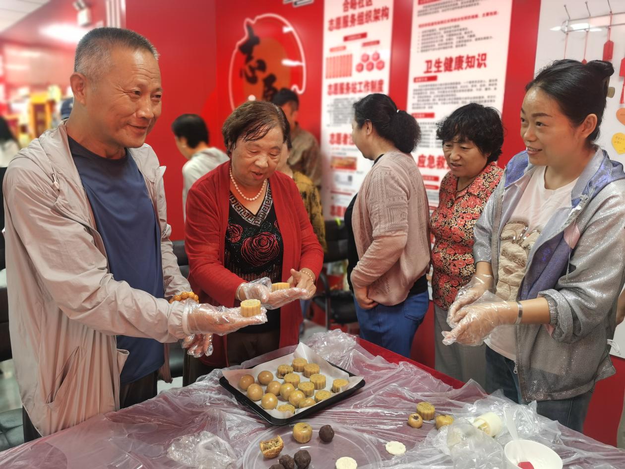 本溪明山：清風邀明月 廉潔話中秋